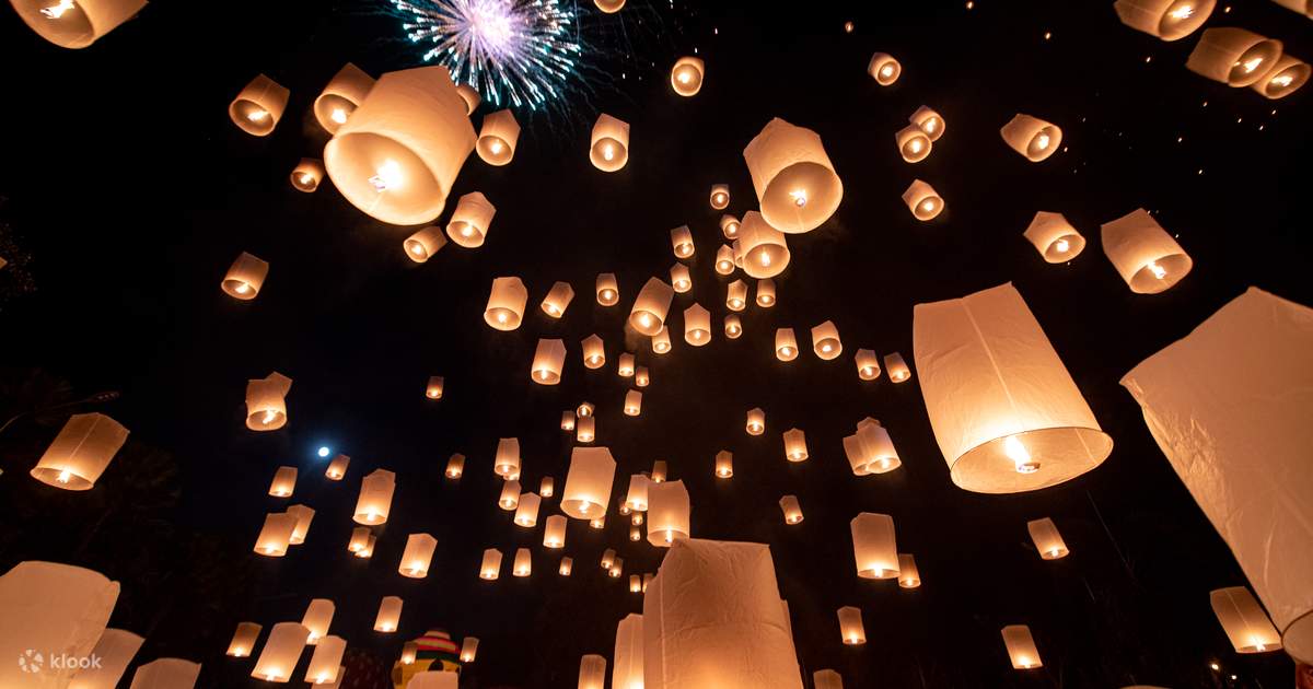 Festival Lampion Loy Krathong di Chiang Mai, Thailand: Lautan Cahaya Terapung di Sungai
