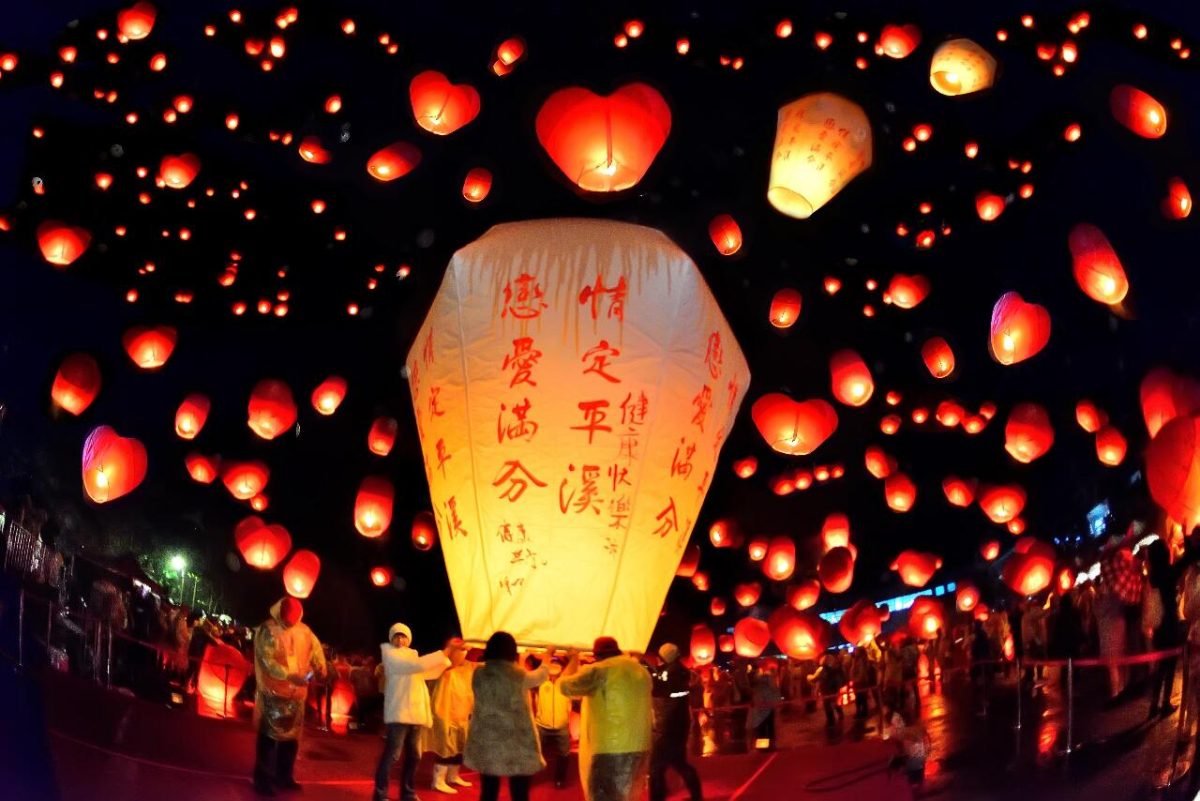 Festival Cahaya Pingxi, Taiwan: Ribuan Lampion Terbang Menembus Malam di Lembah Terbentang